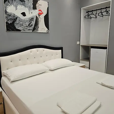 Anxhelo Apartment Ksamil