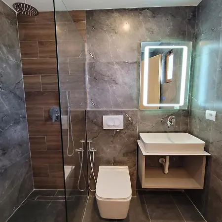 Apartament Anxhelo *