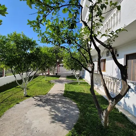 Apartament Anxhelo *