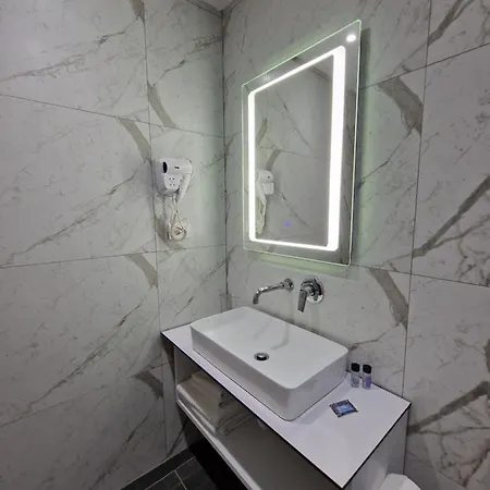 Apartament Anxhelo *