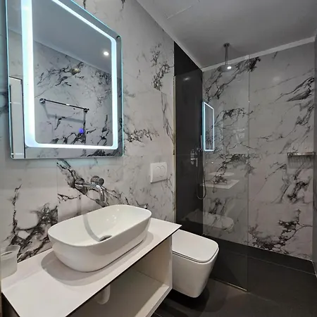 Apartament Anxhelo *