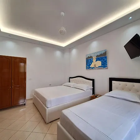 Anxhelo Apartment